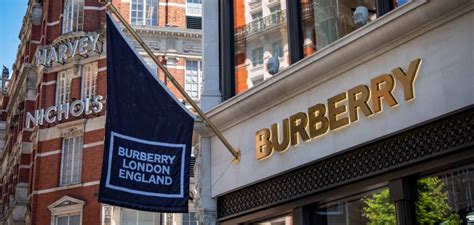 marketing burberry